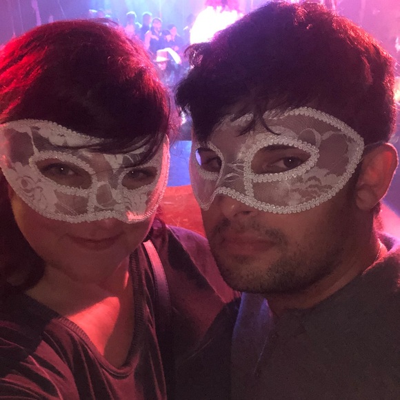 Meet your Posher, Melanie - Picture 1 of 1